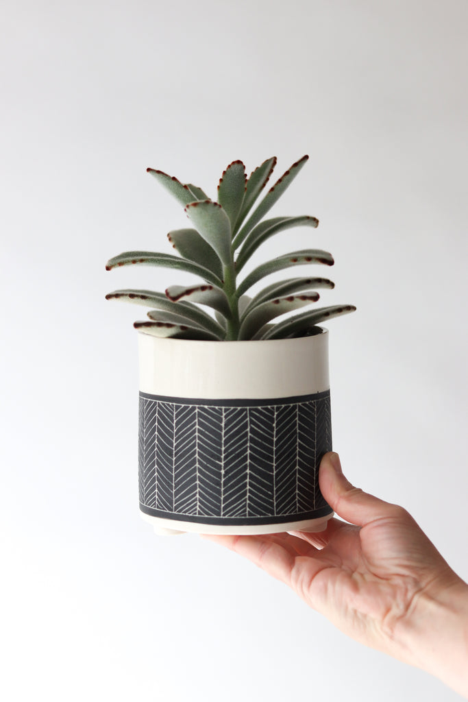 Herringbone Planter - Black