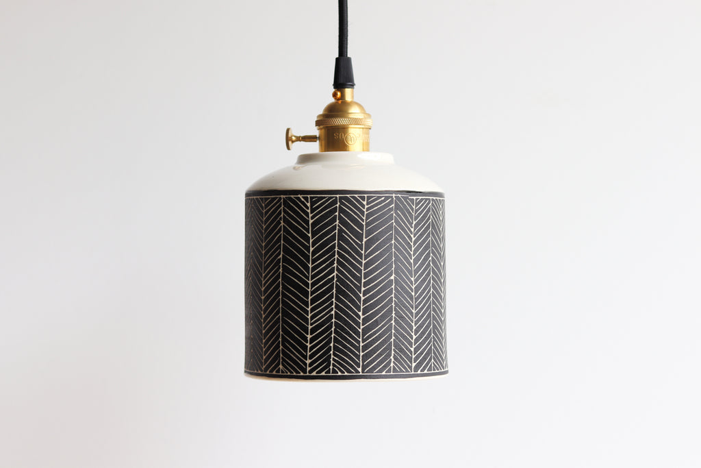 Herringbone Plug-In Pendant - Black