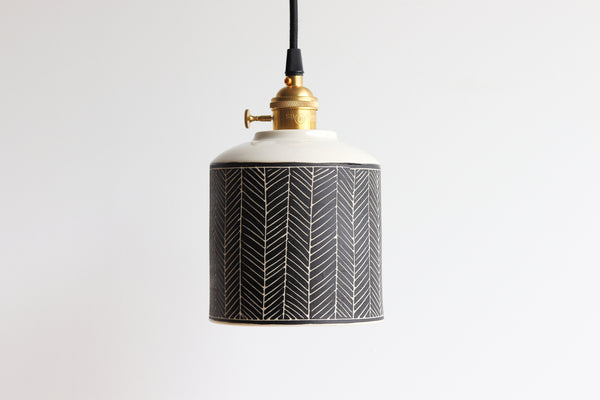 Herringbone Plug-In Pendant - Black