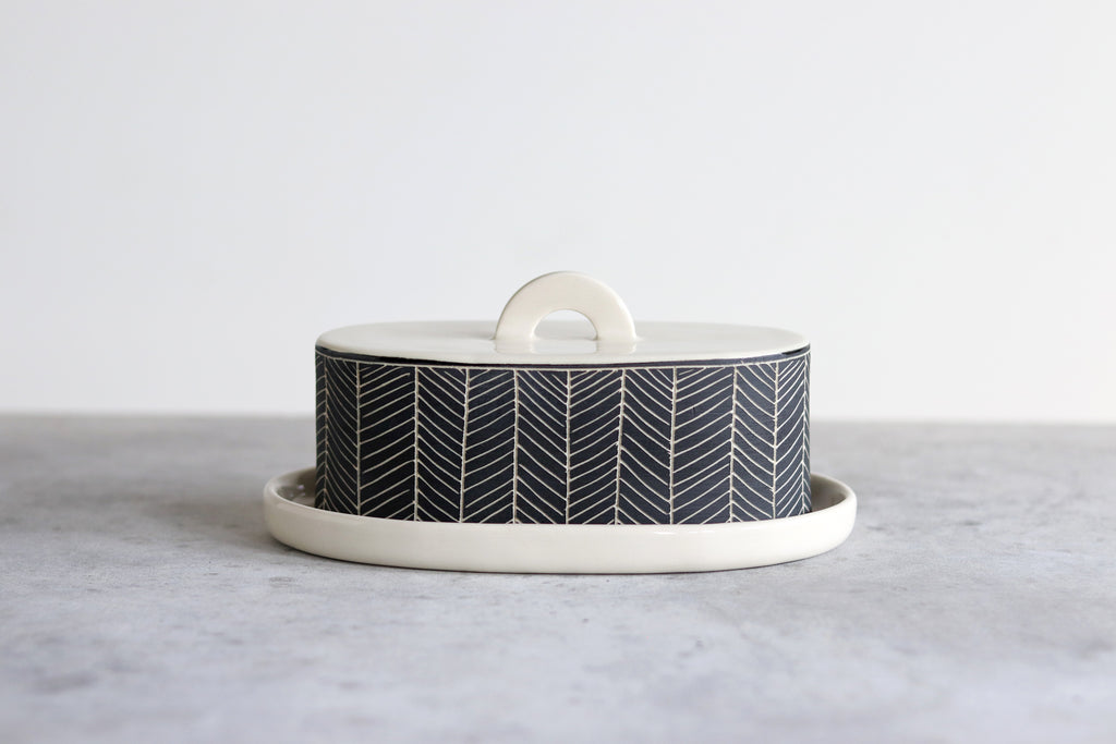 Herringbone Butter Dish - Matte Black