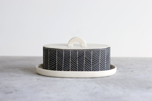 Herringbone Butter Dish - Matte Black