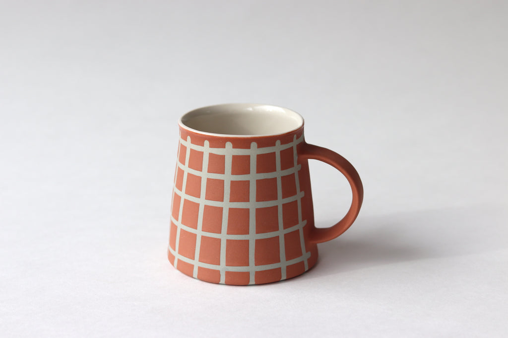 Line Play Mug - Grid
