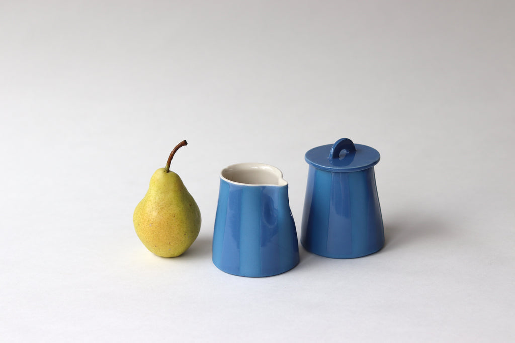 Give Take Creamer and Sugar Jar Set