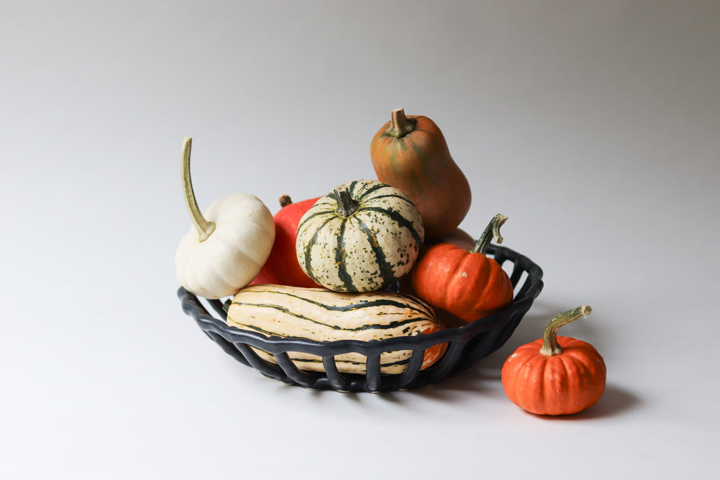 Coil Fruit Bowl - Black