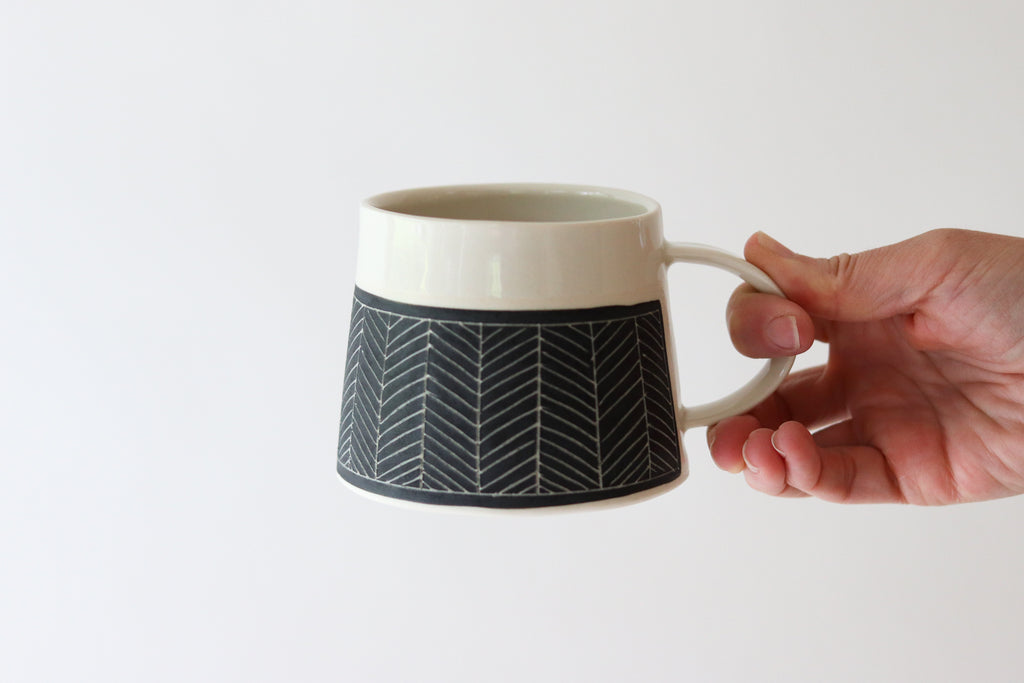 Herringbone Mug - Black -SECOND