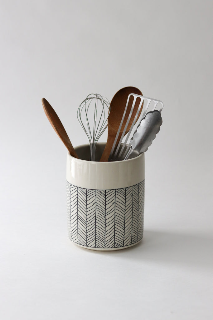 Herringbone Utensil Holder - White